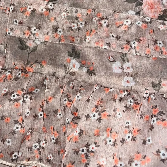 Ivy City Tiered Floral Maxi Dress - Picture 7 of 14